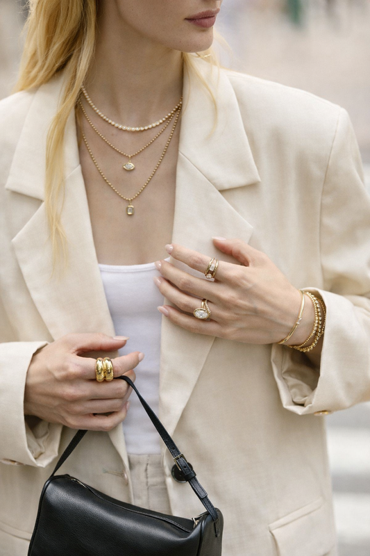 Daily Essentials: cómo combinar joyas en tu día a día (sin complicarte)