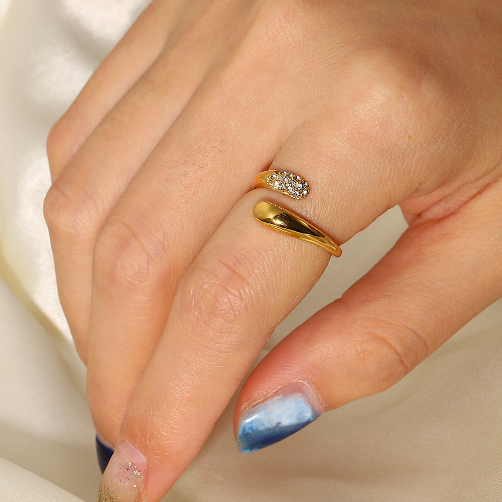 Anillo Nyra
