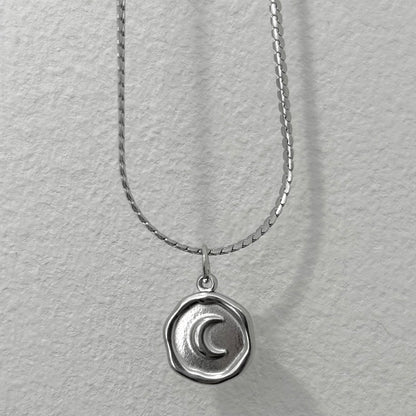 Charm Luna