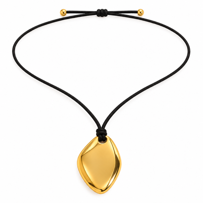 Collar Dora