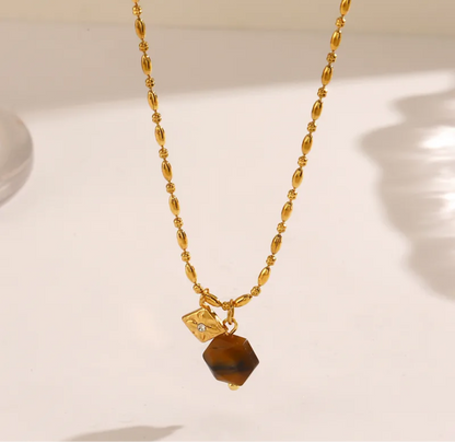 Collar Sahara